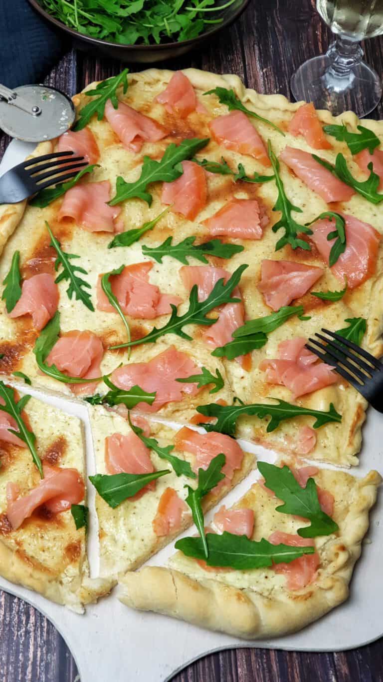 Flammkuchen Mit Lachs Und Rucola Lydiasfoodblog