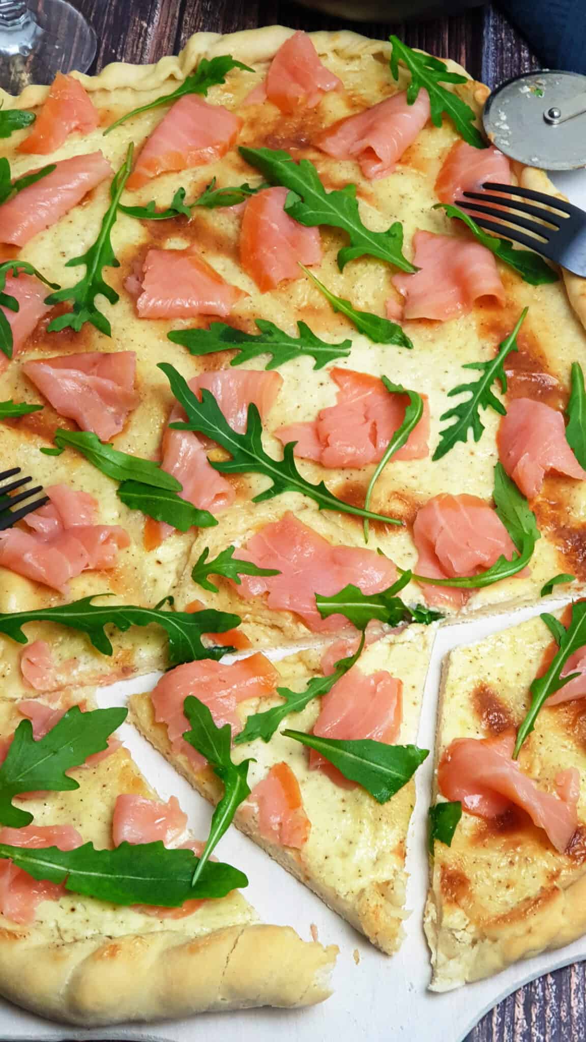 Flammkuchen Mit Lachs Und Rucola Lydiasfoodblog