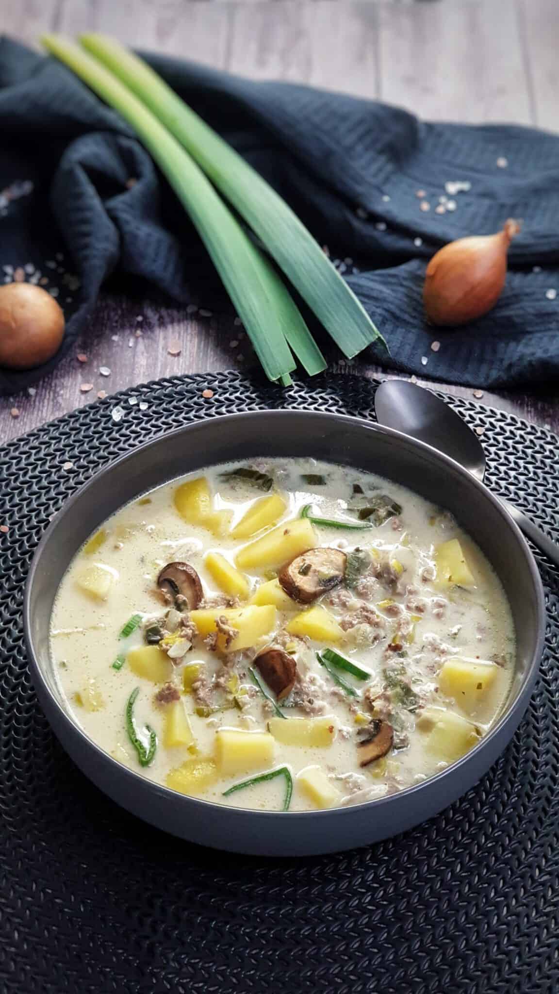 Käse-Lauch-Suppe mit Hackfleisch - Lydiasfoodblog