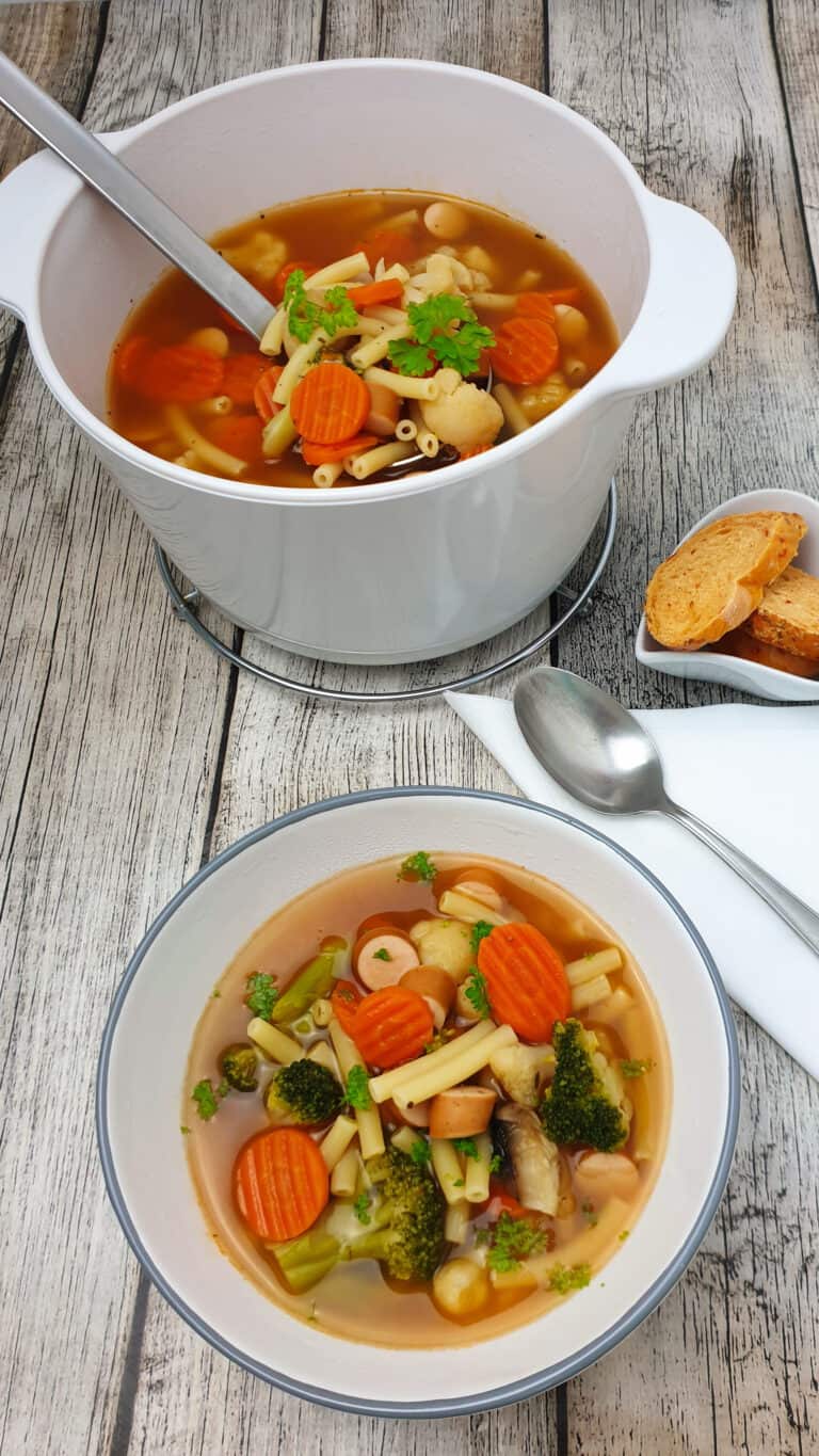 Gemüse-Nudel-Suppe, super schnell und einfach - Lydiasfoodblog