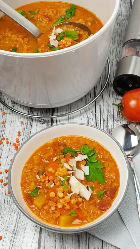 Rote Linsen-Suppe mit Kokosmilch - Lydiasfoodblog