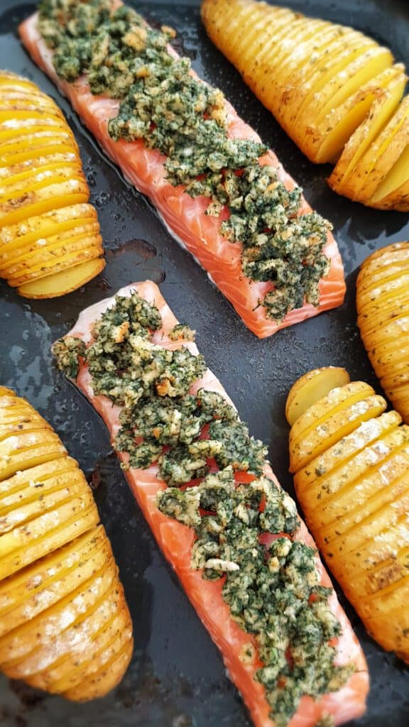 Lachsfilet mit Fächerkartoffeln aus dem Ofen - Lydiasfoodblog
