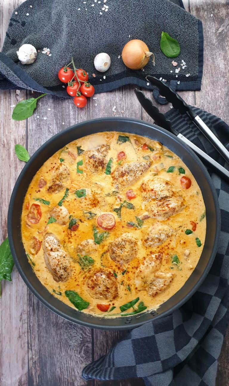 Hähnchenfilet in cremiger Frischkäse-Parmesan-Soße - Lydiasfoodblog Hähnchenfilet in cremiger Frischkäse-Parmesan-Soße - Lydiasfoodblog