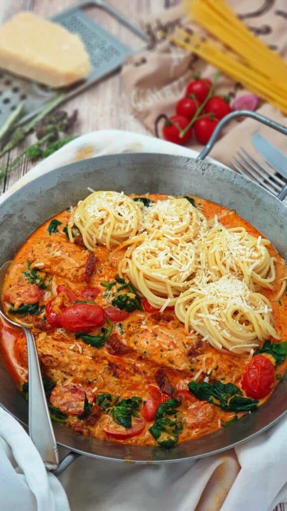 Hähnchenfilet In Cremiger Frischkäse-Parmesan-Soße - Lydiasfoodblog