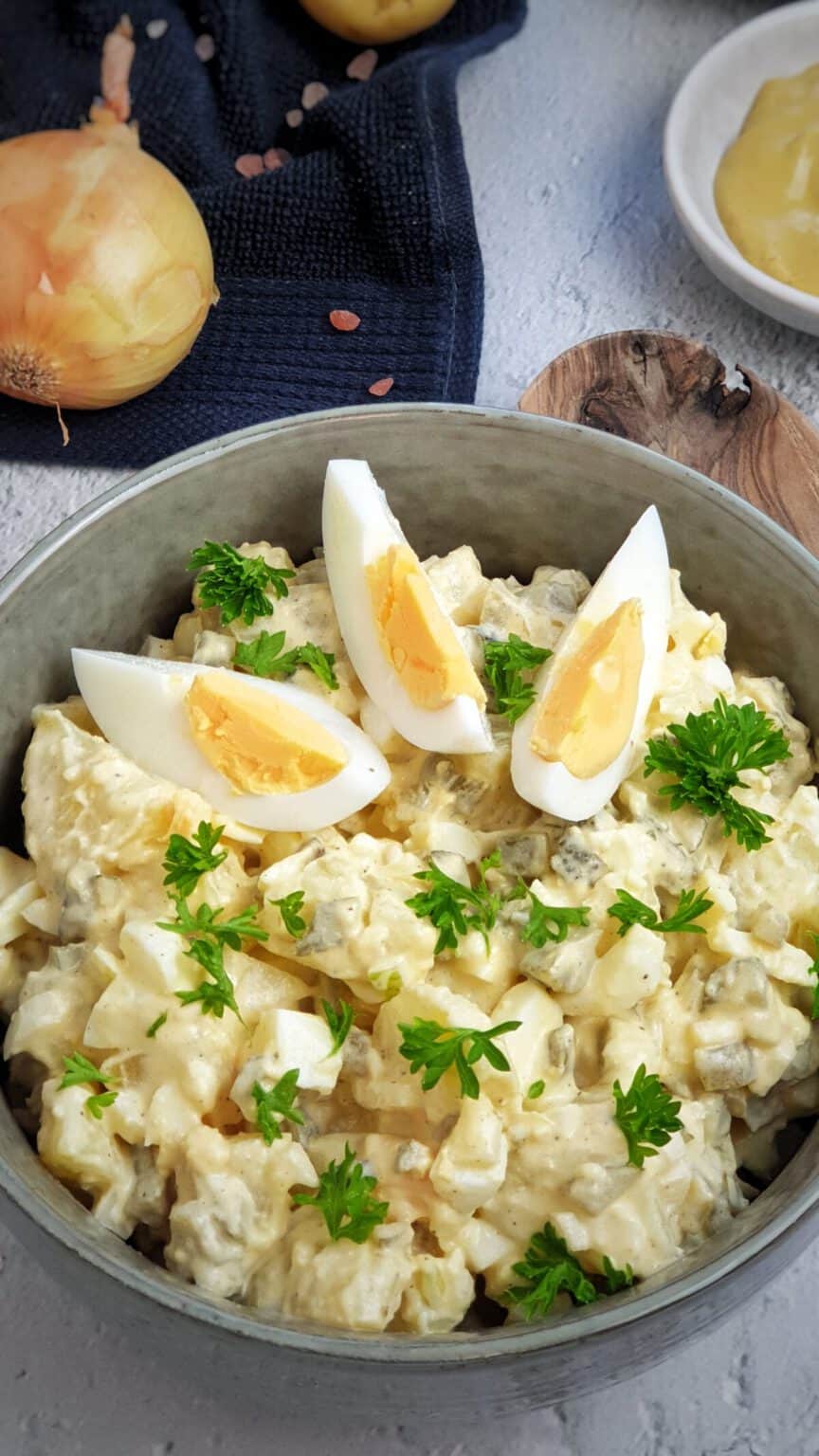 Klassischer Kartoffelsalat mit Ei und Mayonnaise - Lydiasfoodblog