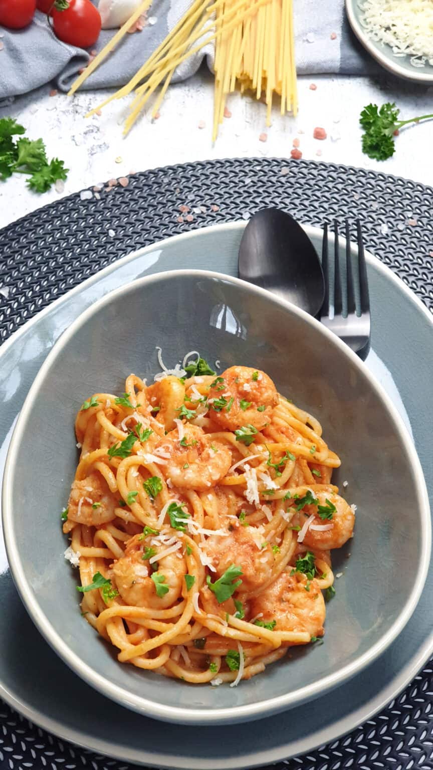 Spaghetti mit Garnelen und Tomatensoße - Lydiasfoodblog