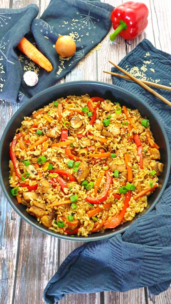Gebratener Asia Reis mit Gemüse und Hähnchen - Lydiasfoodblog