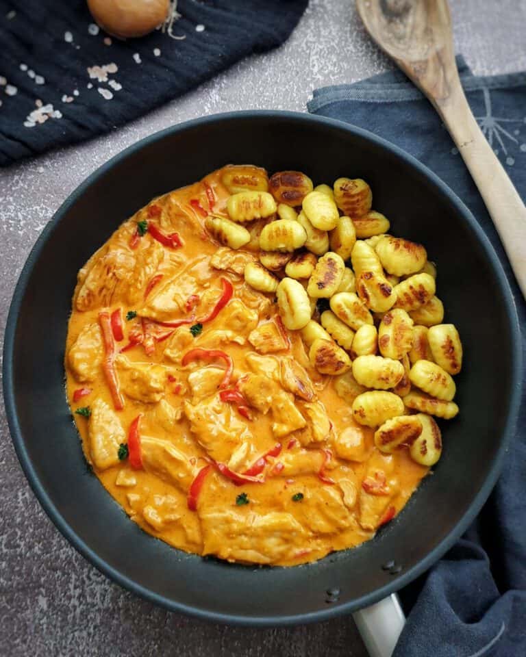 Paprika-Sahne-Hähnchen mit Gnocchi - Lydiasfoodblog