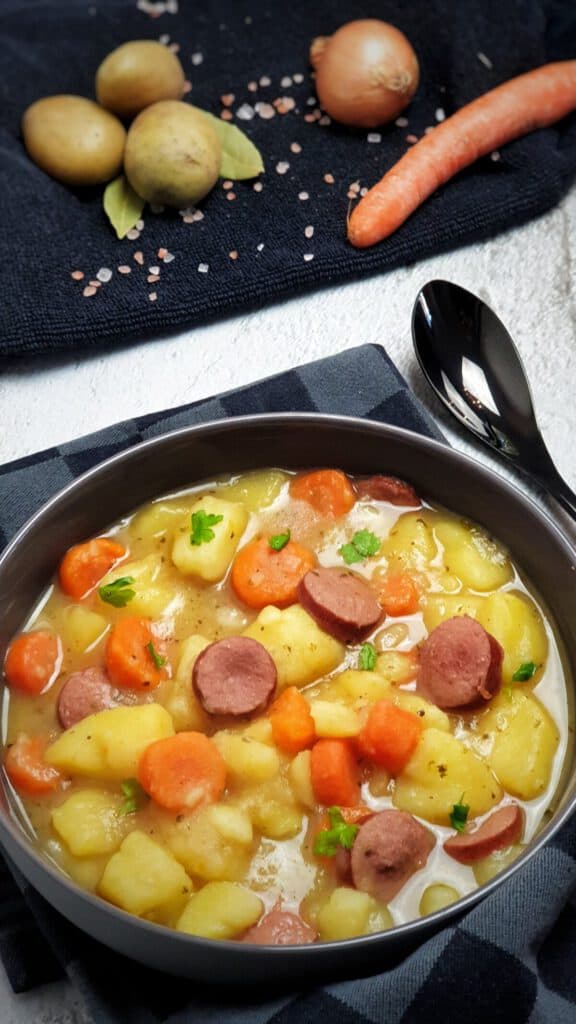 KartoffelMöhrenEintopf mit Rindswurst Lydiasfoodblog