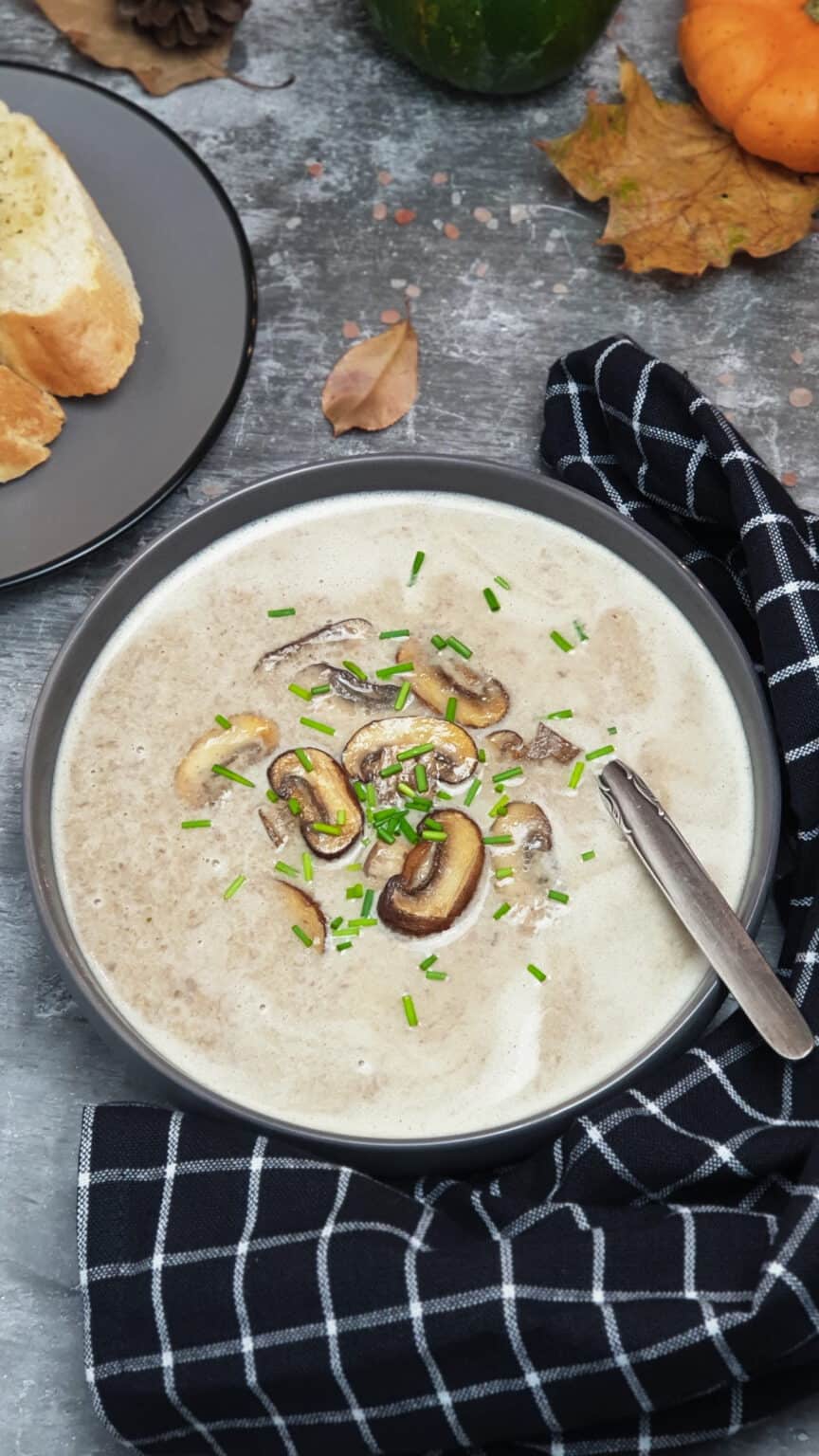 Pilz-Creme-Suppe mit Champignons - Lydiasfoodblog