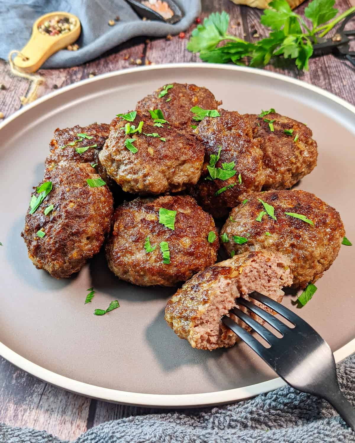 Frikadellen mit Rindfleisch – das Grundrezept - Lydiasfoodblog