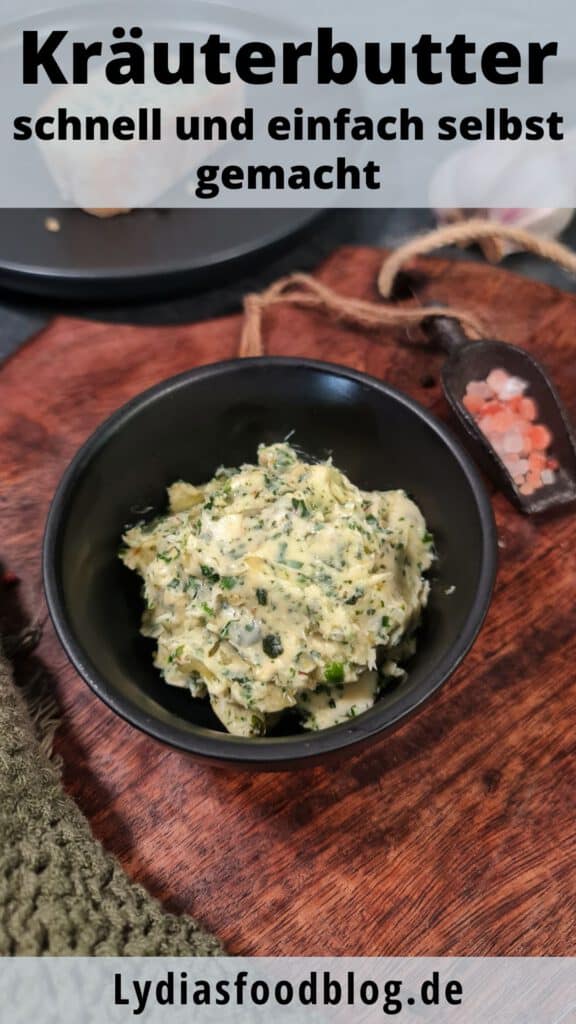 Kräuterbutter einfach selber machen mit Knoblauch und Kräutern ...